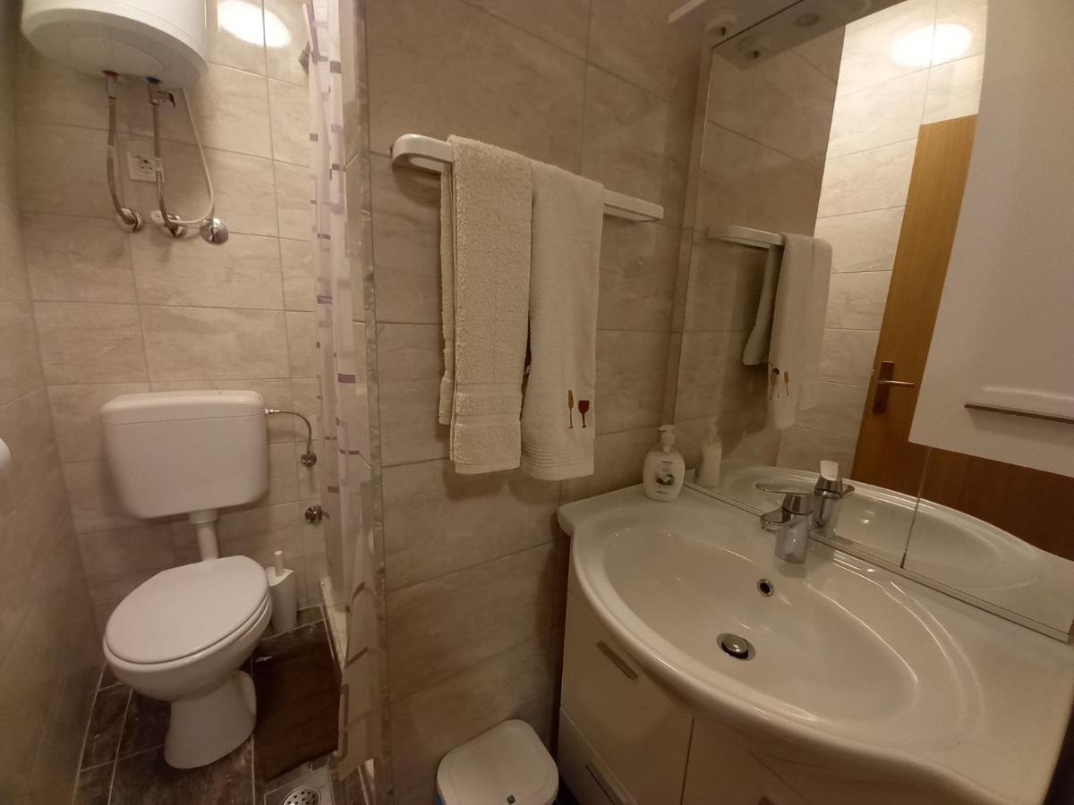 Apartment & Studio Vrdoljak Sveti Anton  Buitenkant foto