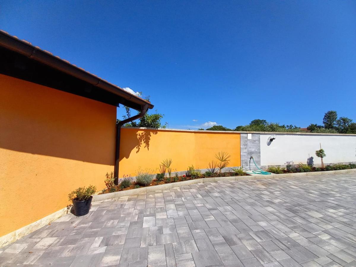 Apartment & Studio Vrdoljak Sveti Anton  Buitenkant foto