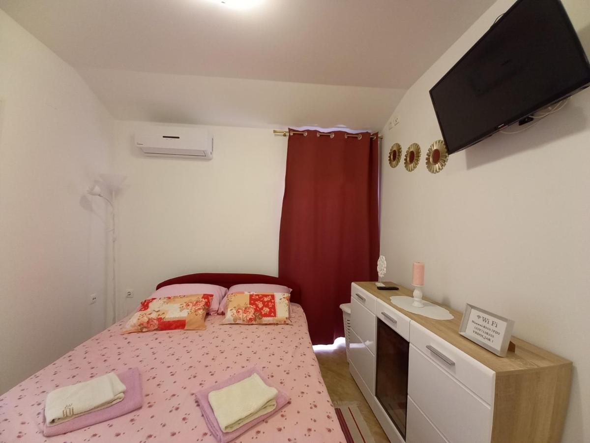Apartment & Studio Vrdoljak Sveti Anton  Buitenkant foto