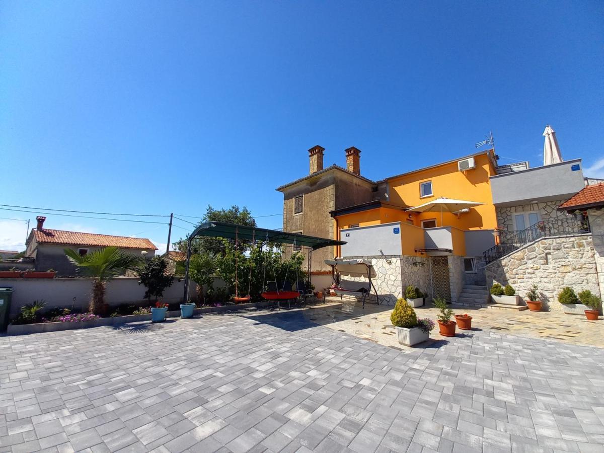 Apartment & Studio Vrdoljak Sveti Anton  Buitenkant foto