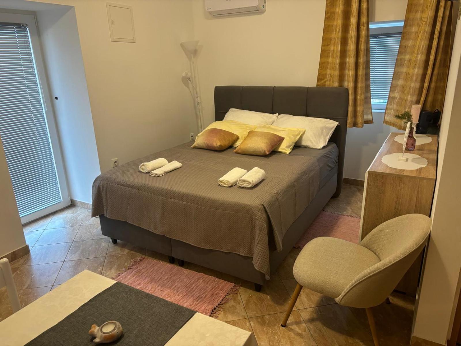 Apartment & Studio Vrdoljak Sveti Anton  Buitenkant foto
